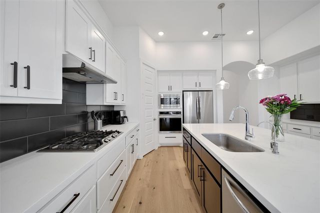 2702 Country Lane, Katy, TX 77493