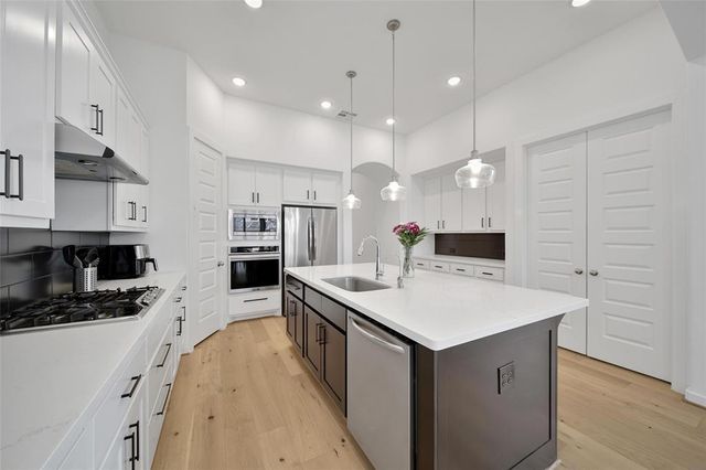 2702 Country Lane, Katy, TX 77493