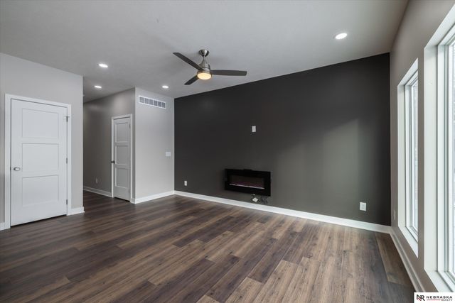 5519 N 52 Street, Omaha, NE 68104