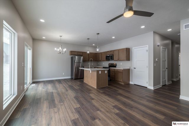 5519 N 52 Street, Omaha, NE 68104