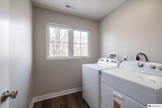 5519 N 52 Street, Omaha, NE 68104