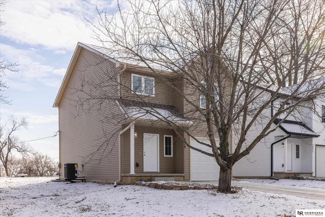 5519 N 52 Street, Omaha, NE 68104