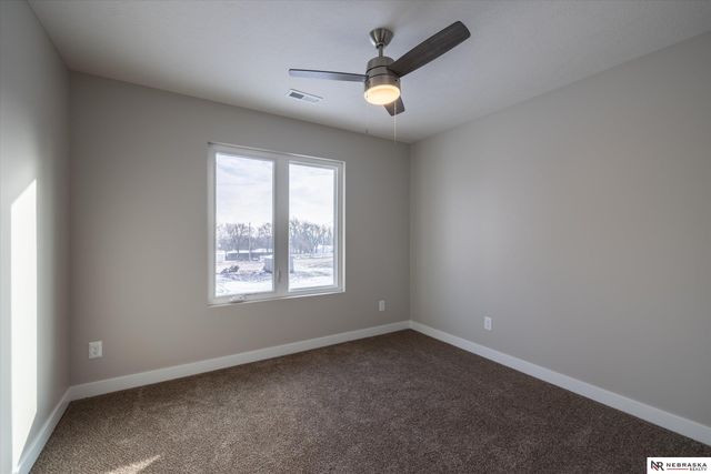 5519 N 52 Street, Omaha, NE 68104