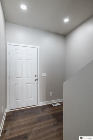 5519 N 52 Street, Omaha, NE 68104