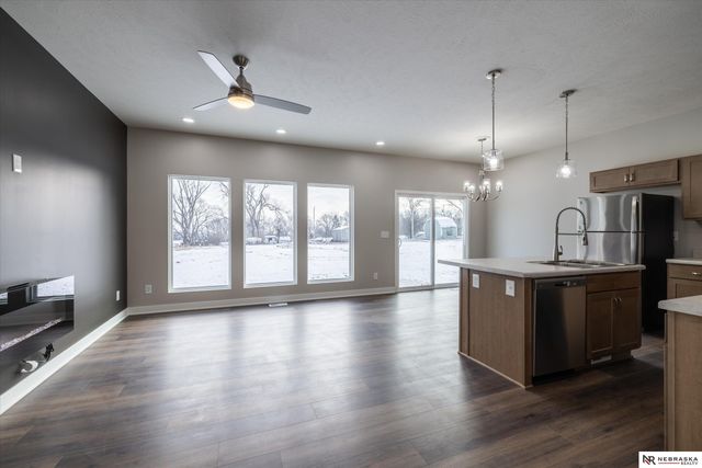 5519 N 52 Street, Omaha, NE 68104