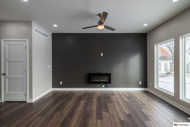 5519 N 52 Street, Omaha, NE 68104