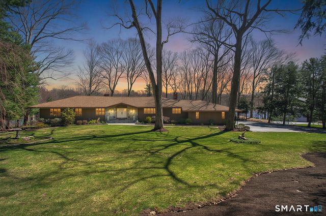 170 Driftwood Lane, Trumbull, CT 06611