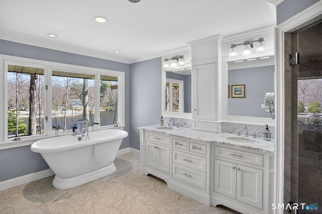 170 Driftwood Lane, Trumbull, CT 06611