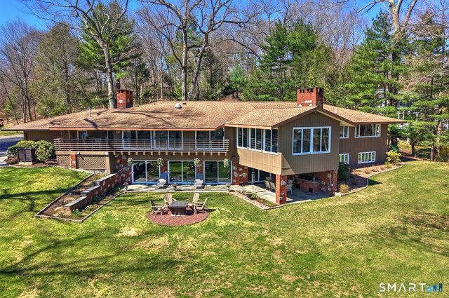 170 Driftwood Lane, Trumbull, CT 06611
