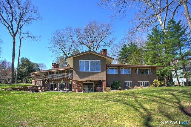 170 Driftwood Lane, Trumbull, CT 06611
