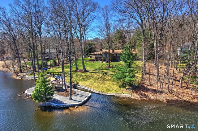 170 Driftwood Lane, Trumbull, CT 06611
