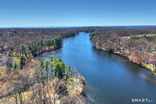 170 Driftwood Lane, Trumbull, CT 06611