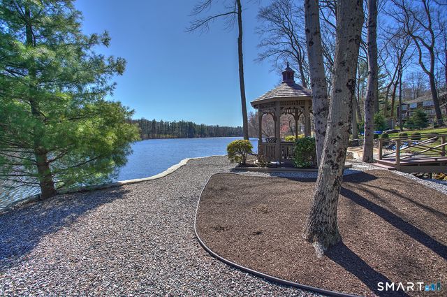 170 Driftwood Lane, Trumbull, CT 06611