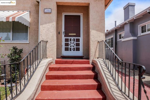 5448 Trask St, Oakland, CA 94601
