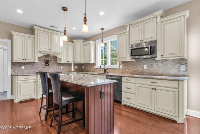30 Iron Ore Road, Manalapan, NJ 07726