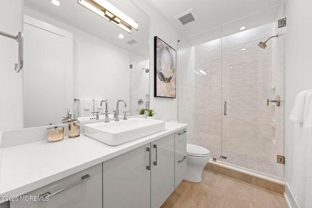 200 Ocean Avenue N 19, Long Branch, NJ 07740