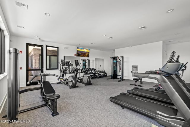 200 Ocean Avenue N 19, Long Branch, NJ 07740