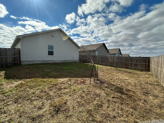 951 Elder Bend, San Antonio, TX 78221