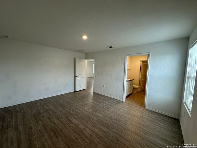 951 Elder Bend, San Antonio, TX 78221