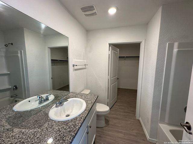 951 Elder Bend, San Antonio, TX 78221