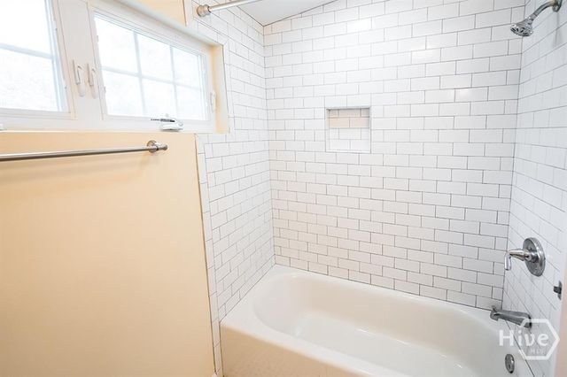 8 W 52nd Street, Savannah, GA 31405