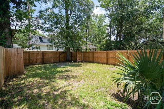 8 W 52nd Street, Savannah, GA 31405