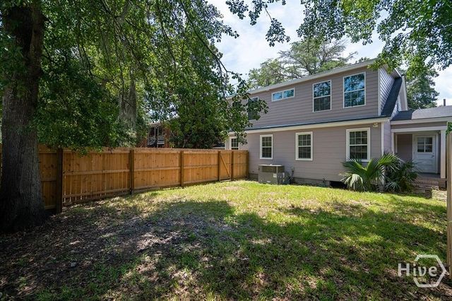 8 W 52nd Street, Savannah, GA 31405