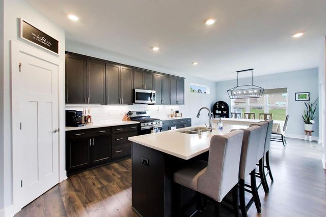 2011 47th AVENUE, Kenosha, WI 53144
