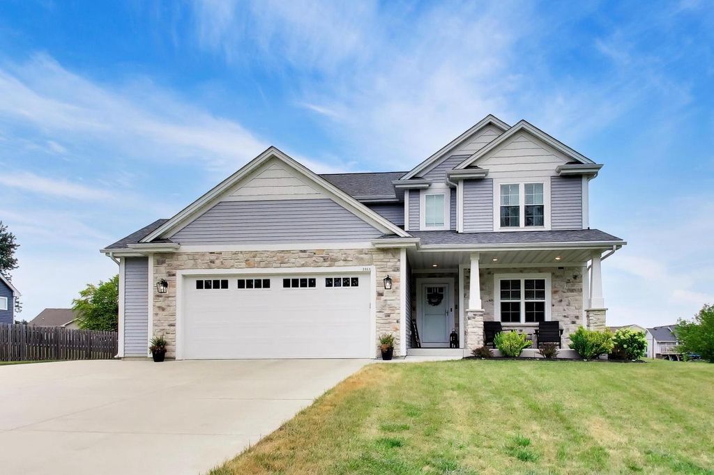 2011 47th AVENUE, Kenosha, WI 53144
