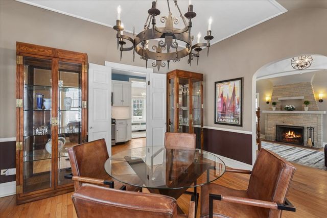 435 N Garfield Avenue, Hinsdale, IL 60521