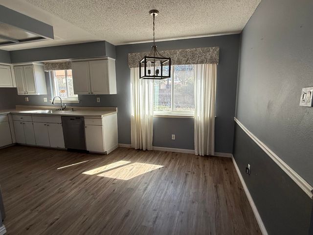 3204 Black Hills Road NE, Albuquerque, NM 87111