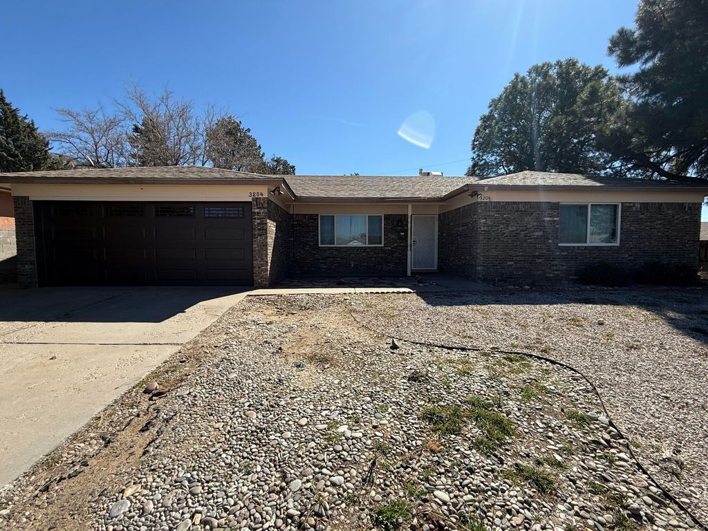 3204 Black Hills Road NE, Albuquerque, NM 87111
