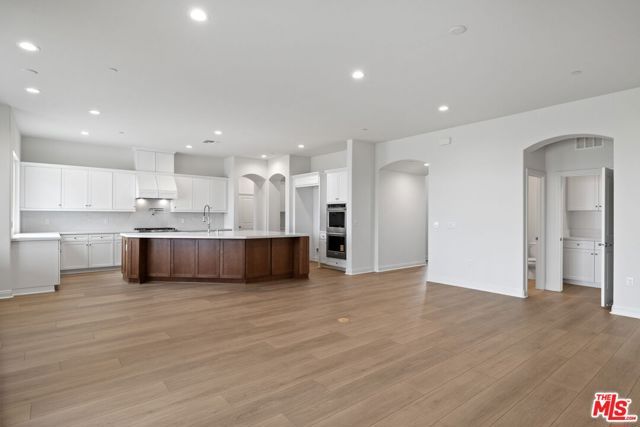 3711 Pathway Court, Bakersfield, CA 93311