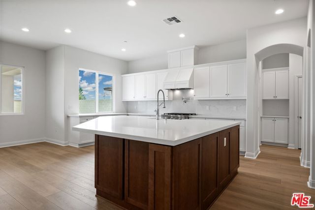 3711 Pathway Court, Bakersfield, CA 93311