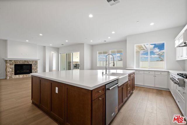 3711 Pathway Court, Bakersfield, CA 93311