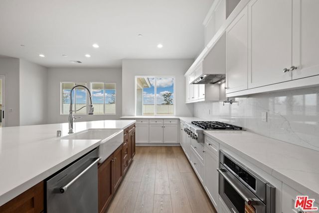 3711 Pathway Court, Bakersfield, CA 93311