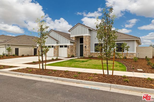 3711 Pathway Court, Bakersfield, CA 93311