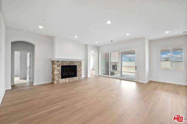 3711 Pathway Court, Bakersfield, CA 93311