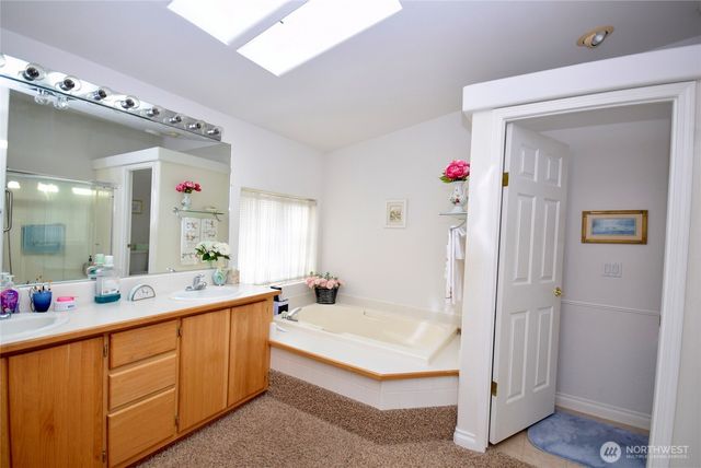 891 N Portside Way, Sequim, WA 98382