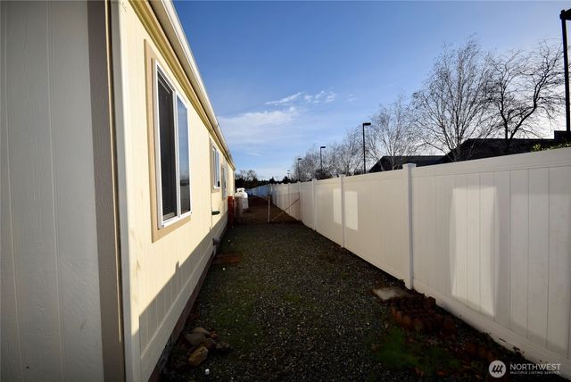 891 N Portside Way, Sequim, WA 98382