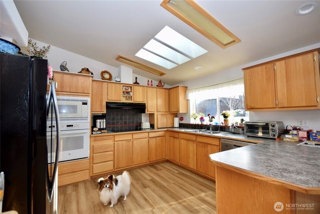 891 N Portside Way, Sequim, WA 98382