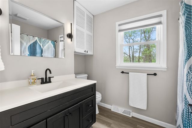 10500 W Rs Avenue, Mattawan, MI 49071