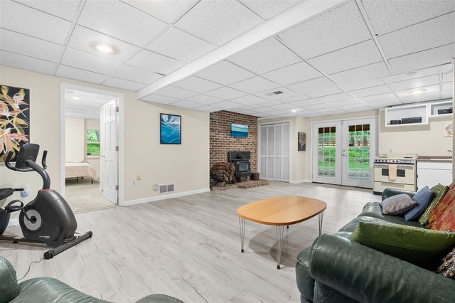 10500 W Rs Avenue, Mattawan, MI 49071