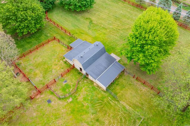 10500 W Rs Avenue, Mattawan, MI 49071