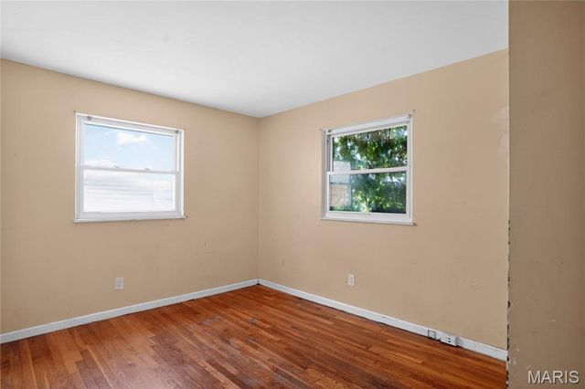 11062 Saginaw Drive, St Louis, MO 63136