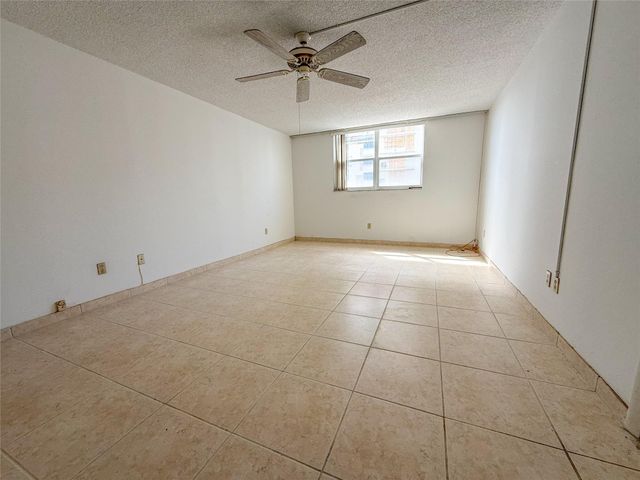 1401 S Ocean Drive 405, Hollywood, FL 33019