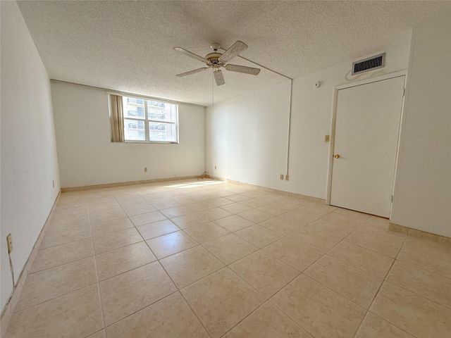 1401 S Ocean Drive 405, Hollywood, FL 33019