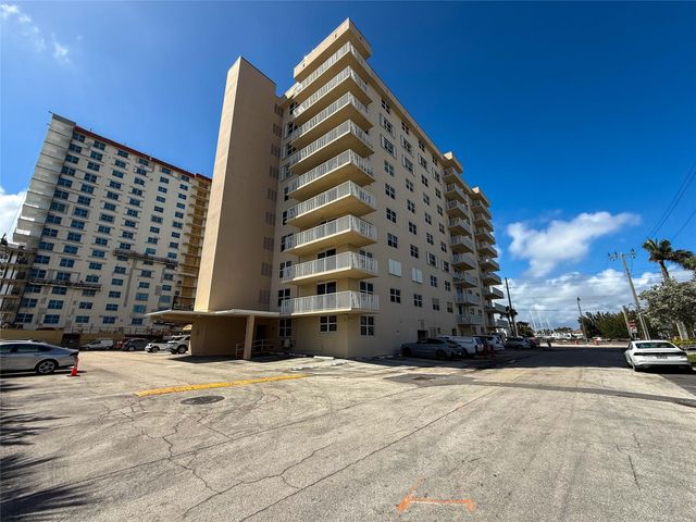 1401 S Ocean Drive 405, Hollywood, FL 33019
