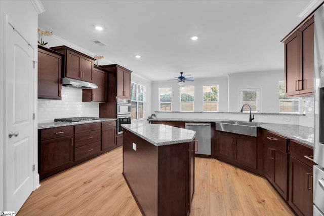 121 Horace Court, Greenville, SC 29615