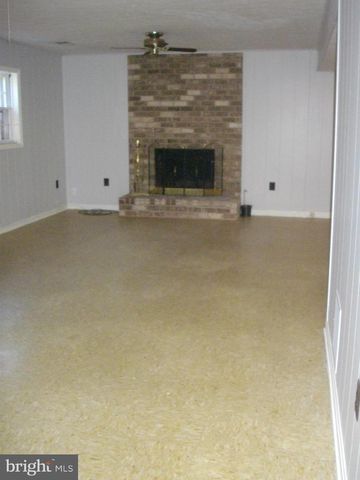 9713 KLIMT CT, Burke, VA 22015